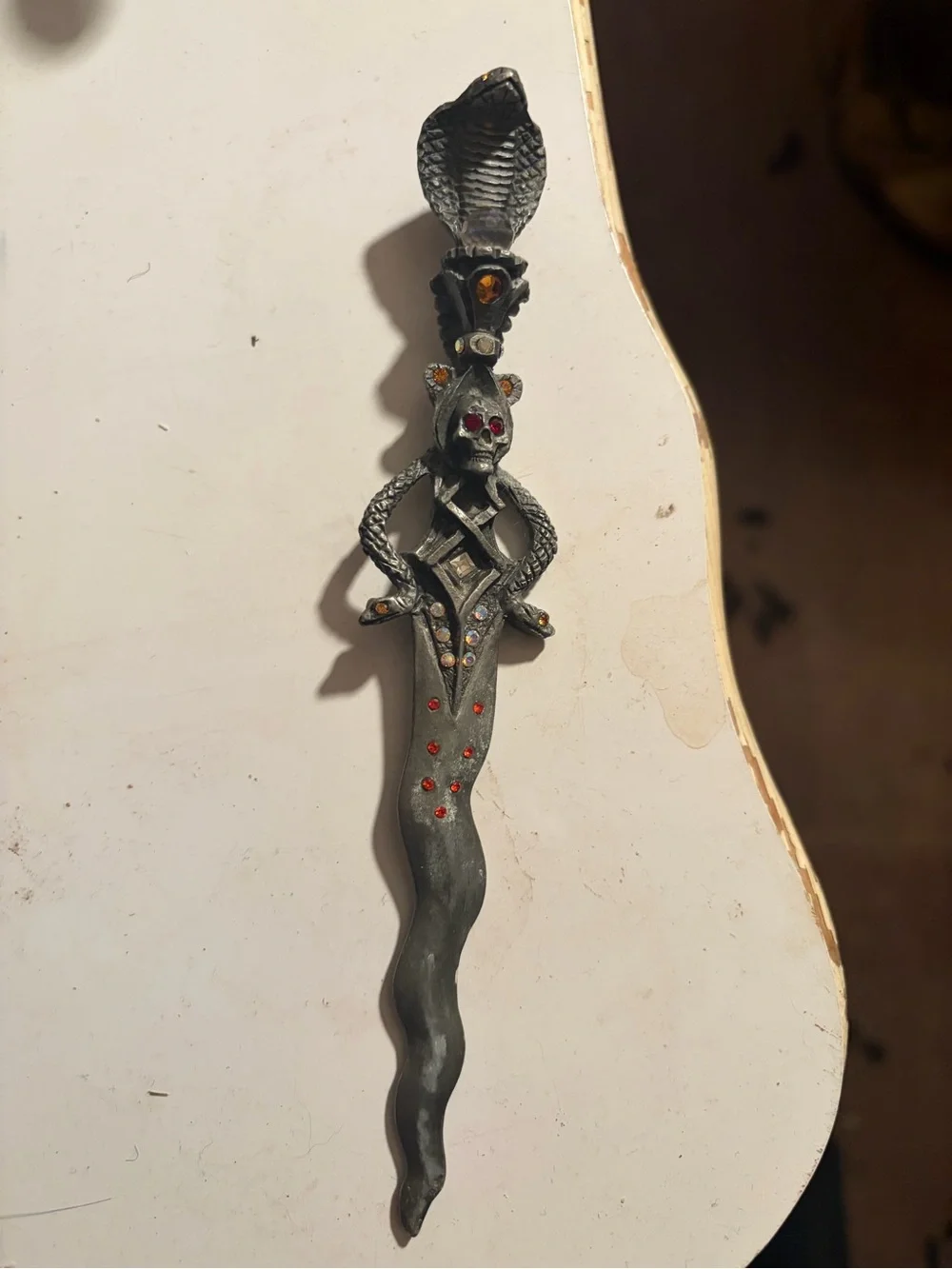 Decorative Gray Snake-Handle Reptile Dagger for Terrarium or Display
